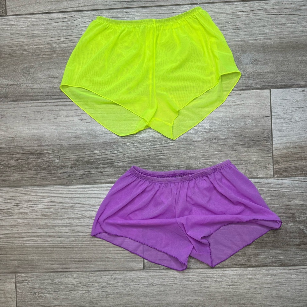 CUSTOM DANCEWEAR Mesh shorts size child medium size 7/8